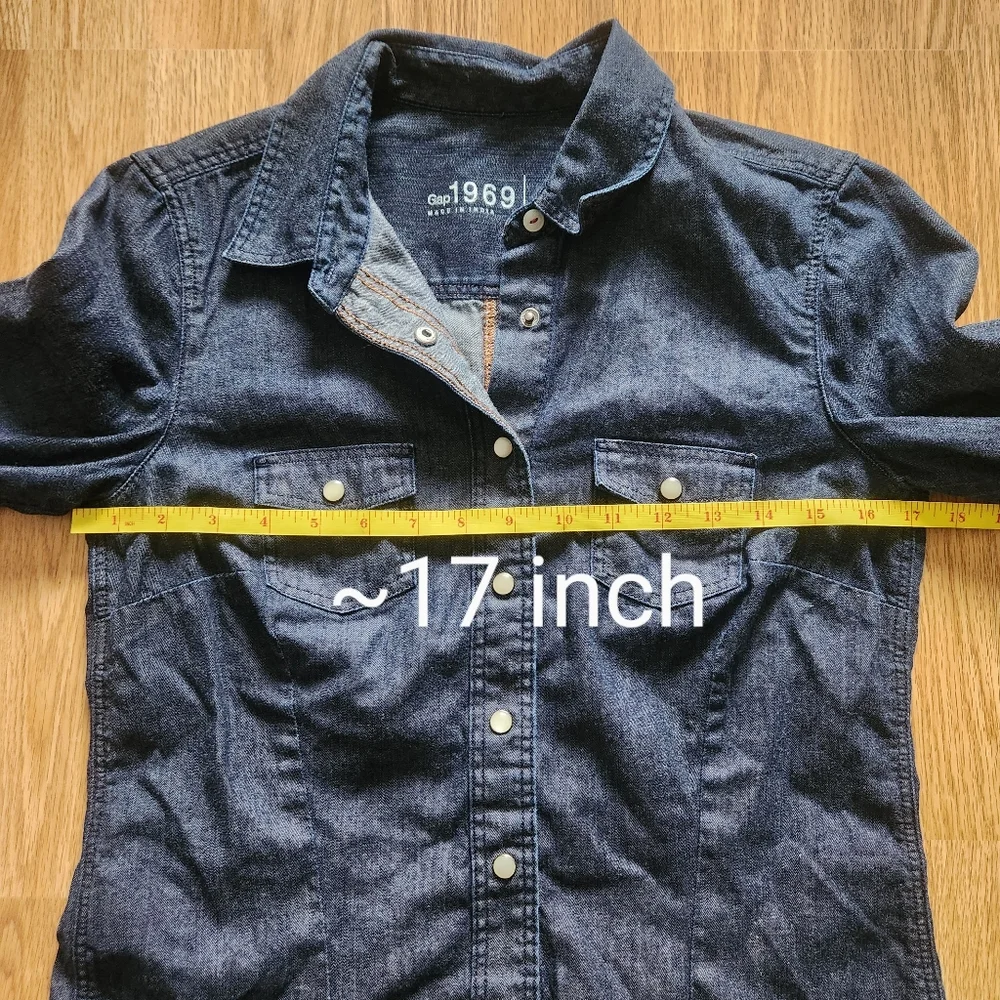 GAP Lightweight Jean Jacket